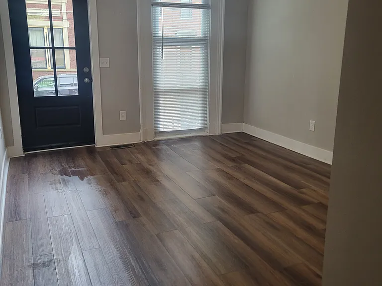 442 Dayton St — Photo 4