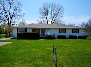535 E Walnut St, Mt Zion, IL