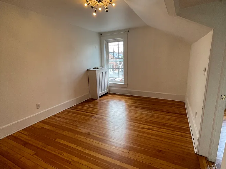 502 Warren St #C — Photo 5