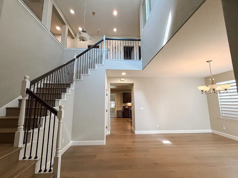 6238 Murdock Way — Photo 8