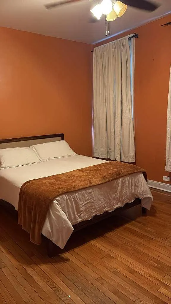 3 bed, 26400 sqft, $1,200 — Photo 1