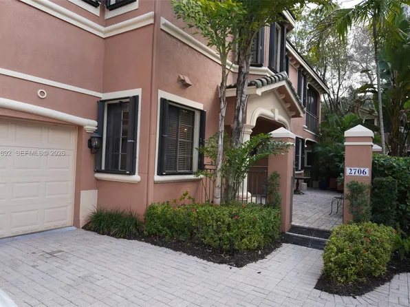 2706 Kinsington Cir #23-2, Weston, FL 33332