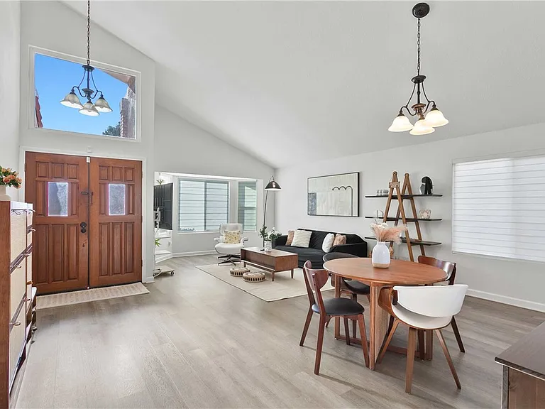 11022 Alonda Ct — Photo 7