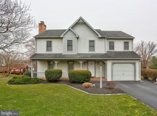 88 Rosewood Dr, Brownstown, PA 17508