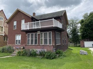323 N Main St, Brillion, WI 54110