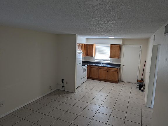 2nd image of 7621 Pennsylvania Dr #A