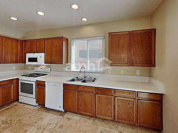 3rd image of 6327 Hamilton Grove Ave