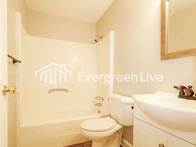 127 Ashdown Dr — Photo 12