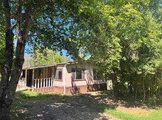 214 Buckhorn Rd, Happy Camp, CA 96039