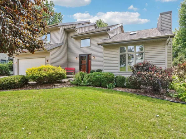 1767 Sapphire Way, Sun Prairie, WI 53590