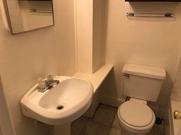 3rd image of 72 N Elati St