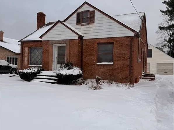 6969 Broadview Rd, Seven Hills, OH 44131