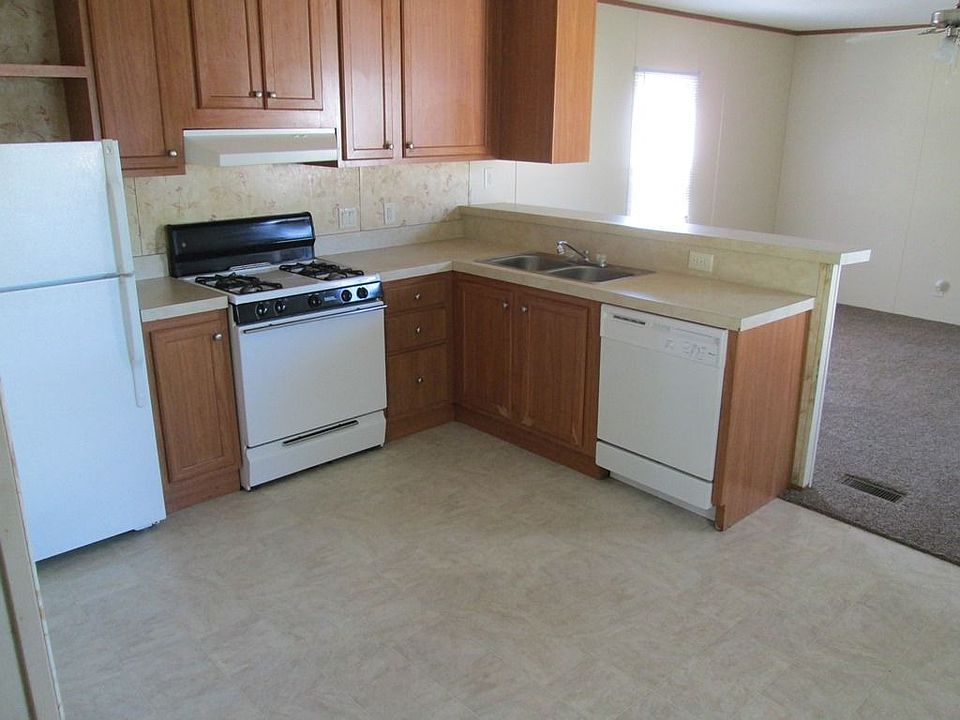 2nd image of 1139 Lincoln Ave Lot 175