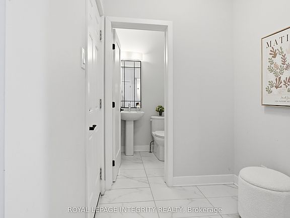 4th image of 53 Canvasback Rdg