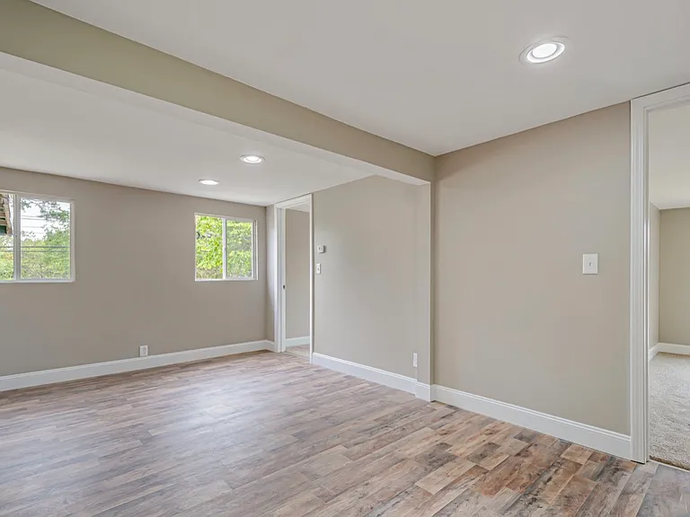 3924 Saltsburg Rd — Photo 2