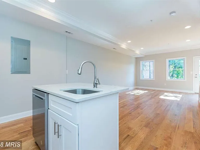 1311 H St NE #2 — Photo 4