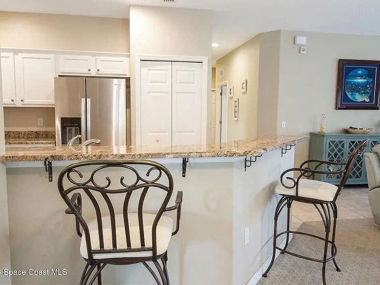 101 Majestic Bay Ave — Photo 23