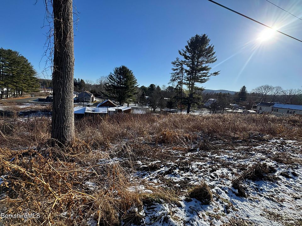 2nd image of 90 Jones Ave