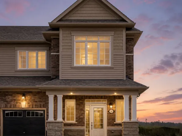 39 Stately Dr, Wasaga Beach, ON L9Z 0M1