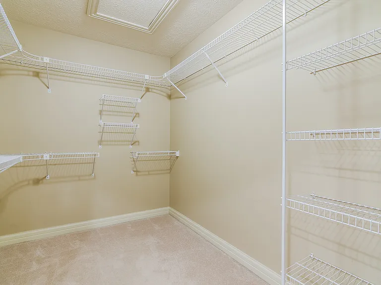 1108 Morgan Ln — Photo 14