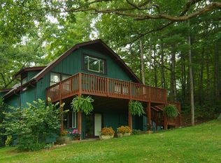 44 Garren Ln, Fairview, NC 28730