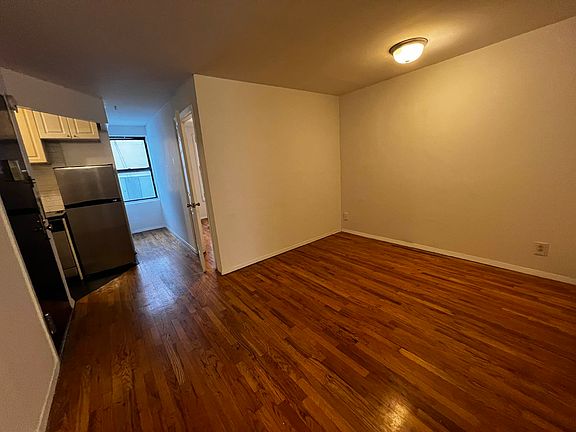 3rd image of 199 1st Ave APT 2