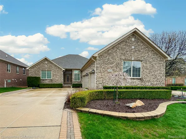 58818 Gallery Ct, Washington, MI 48094