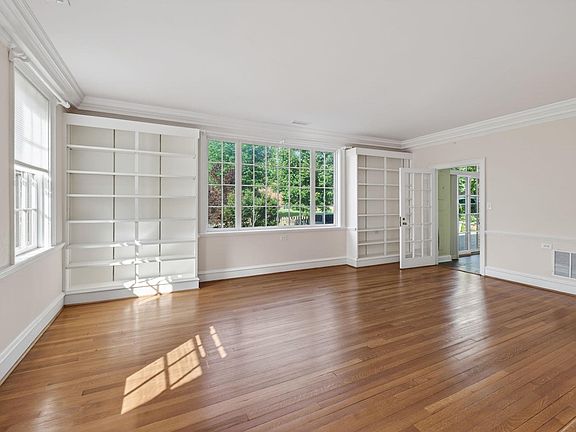 5th image of 321 Alderman Rd