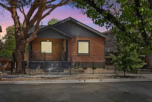 1054 Watt St Photo 1