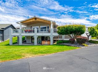 211 Manson View Dr, Manson, WA 98831