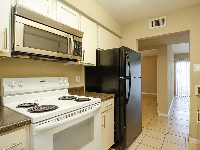 2822 S Bartell Dr #6 — Photo 10