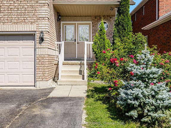 2nd image of 1376 Rankin Way
