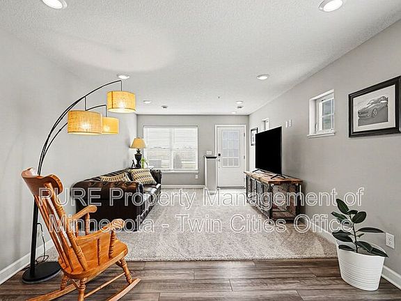 4th image of 10502 Weston Way N