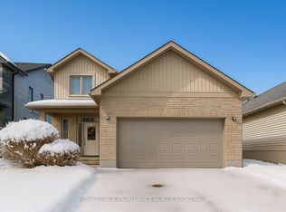 121 Blakely St, Loyalist, ON K7N0B1