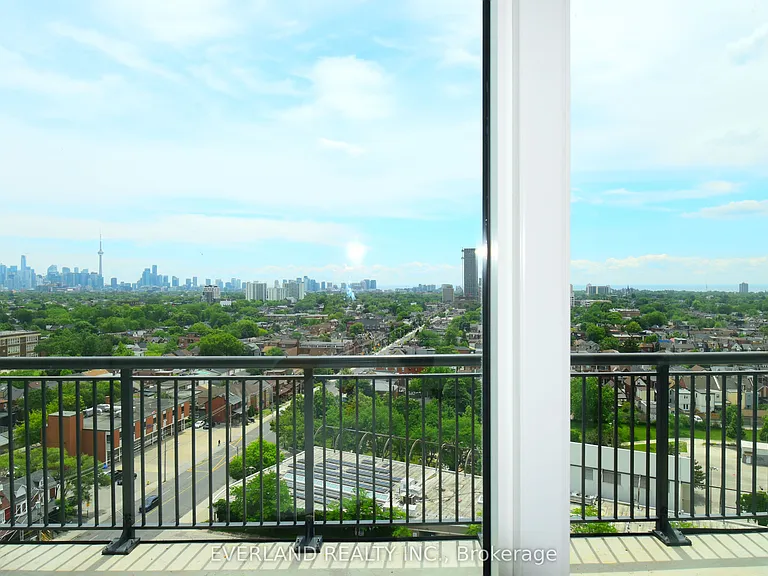 1185 Dupont St #1105 — Photo 33