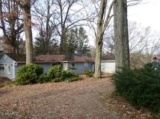 56447 Twin Lakes Rd, Cassopolis, MI 49031