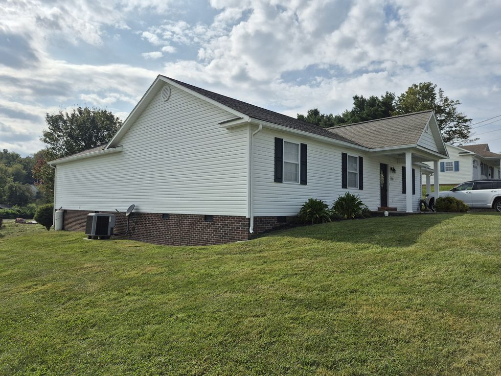 521 Grannys Rd - Property Image