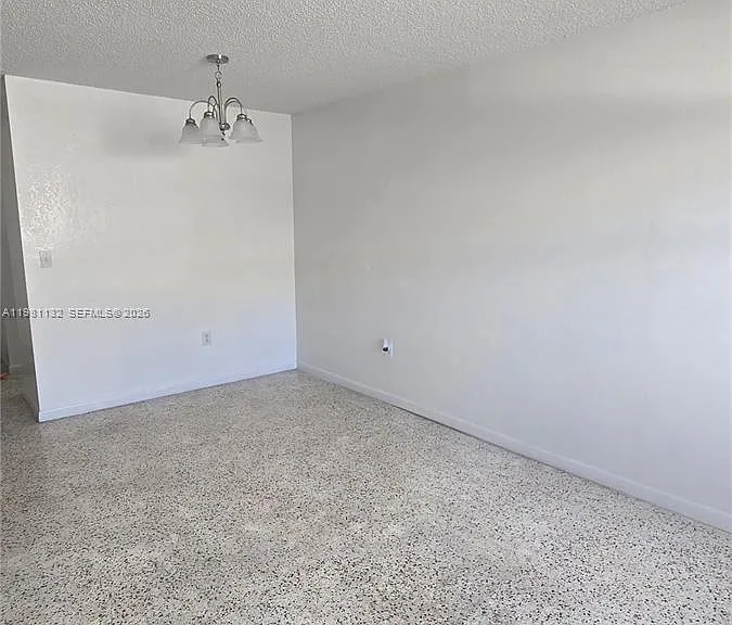 142 SW 18th Ave #30 — Photo 3
