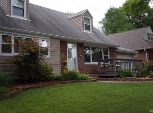 8713 Del Vista Dr, Saint Louis, MO