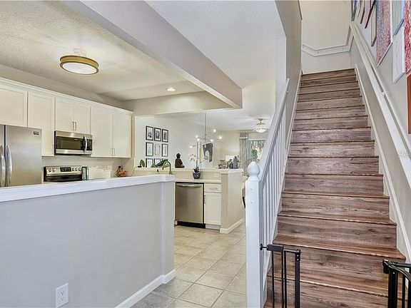 3rd image of 2505 Galliano Cir