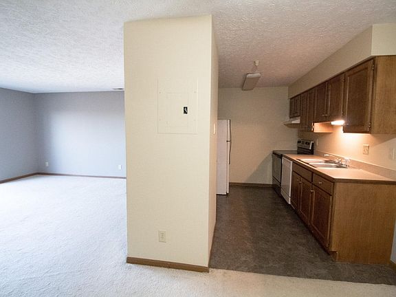 4th image of 3230 E John Hinkle Pl APT J