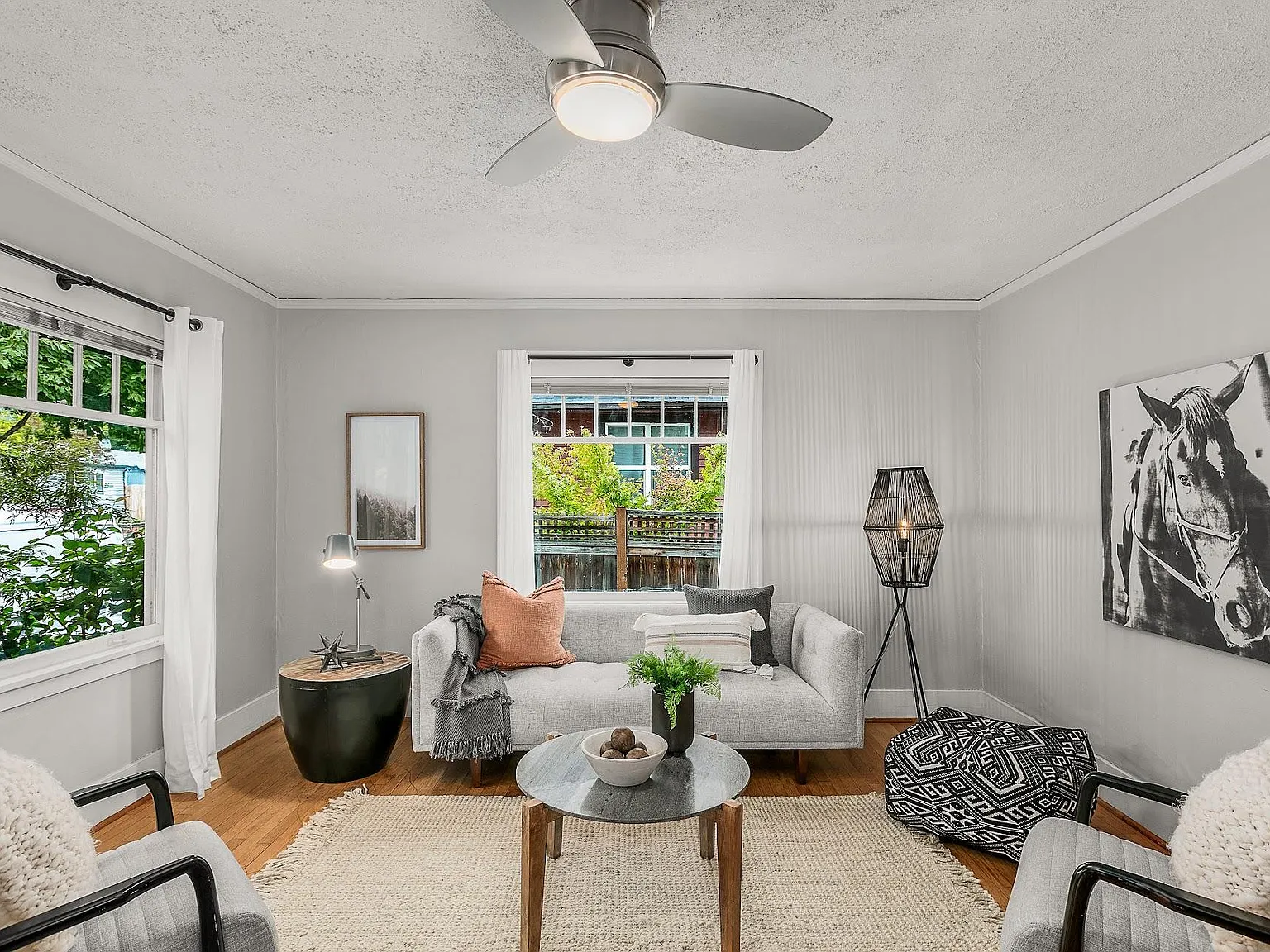 2 bed, 1140 sqft, $2,580 — Photo 2