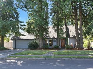 722 SE 8th St, Gresham, OR 97080