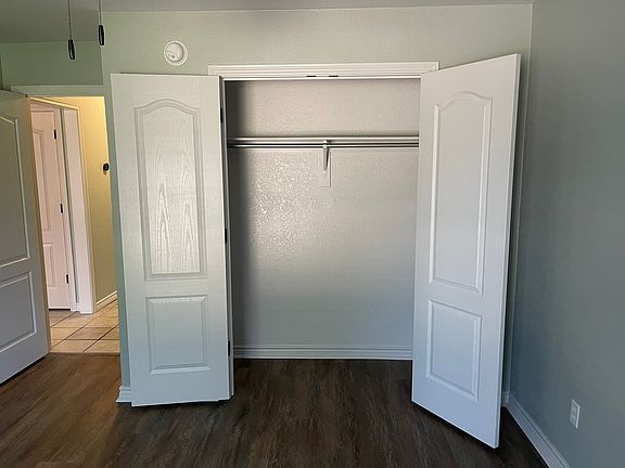 3rd image of 421 W Thomas St
