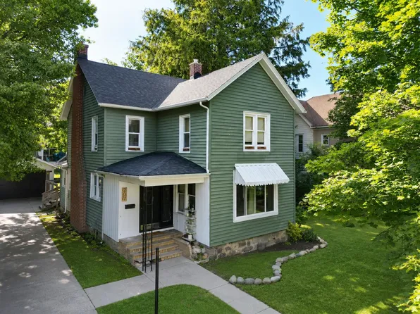 207 S Barry St, Greenville, MI 48838