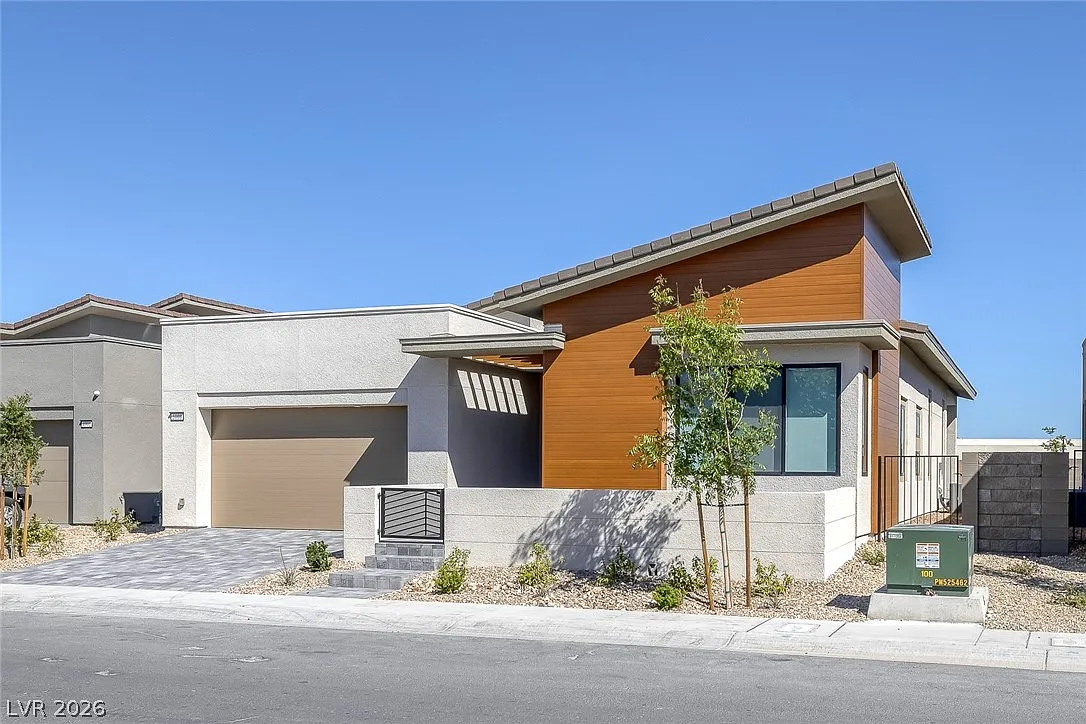 Building Photo - 5000 Terramont Dr