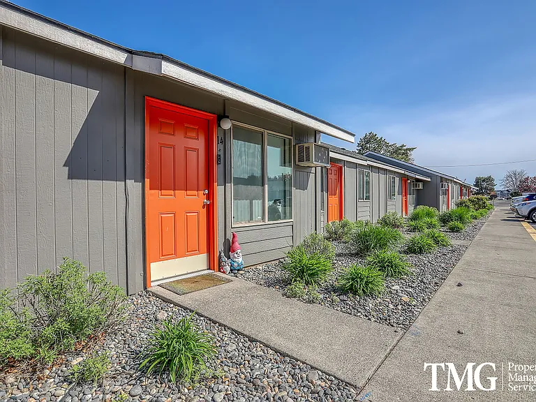 200 Waldron St — Photo 15