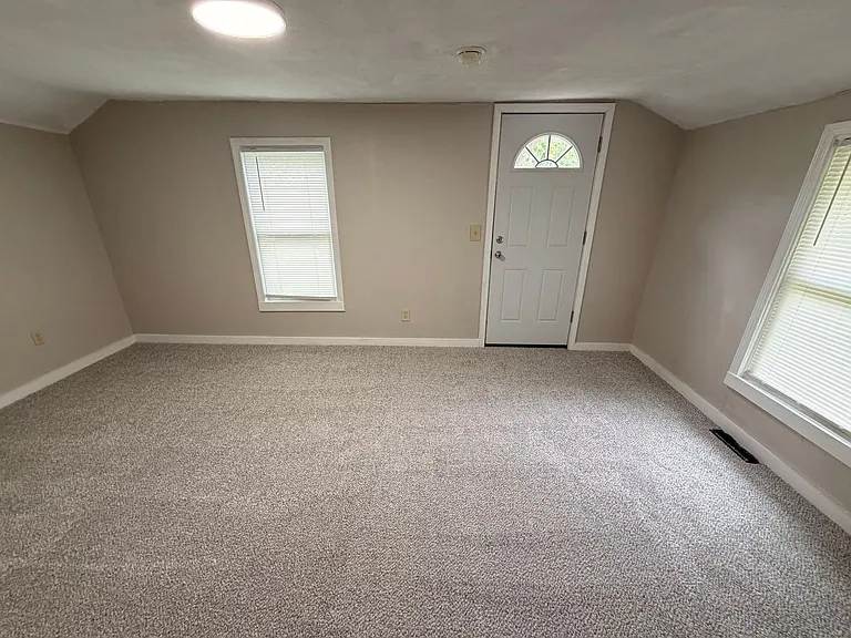 714 Hazel St — Photo 11