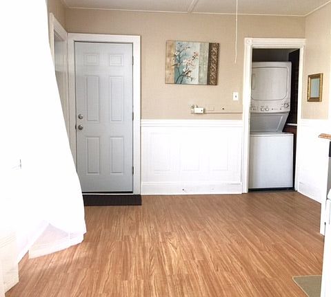Kitchen w w/dryer