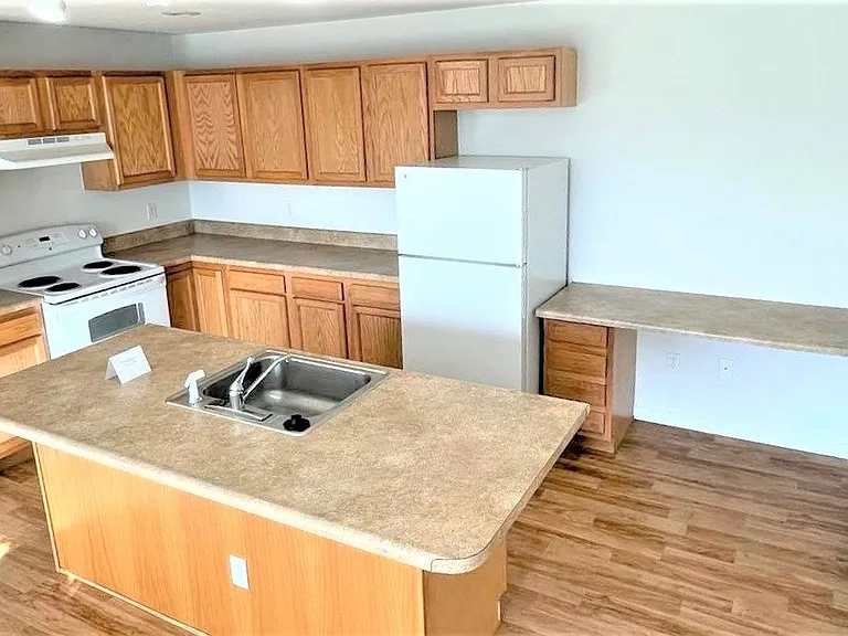 Thornridge Apartments — Photo 54